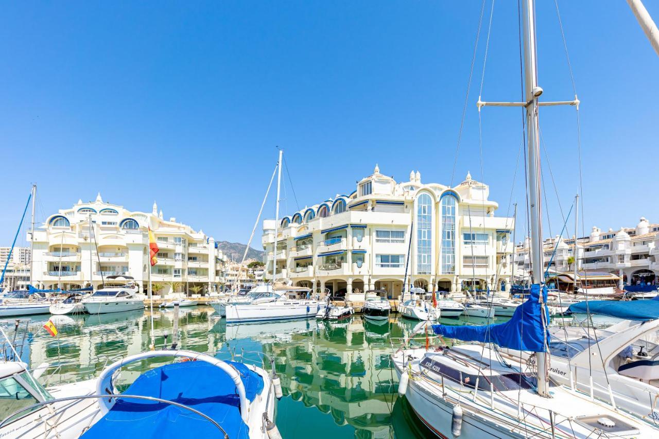 Atico Puerto Marina First Island With Sea Views And Rooftop Pool Benalmádena Kültér fotó